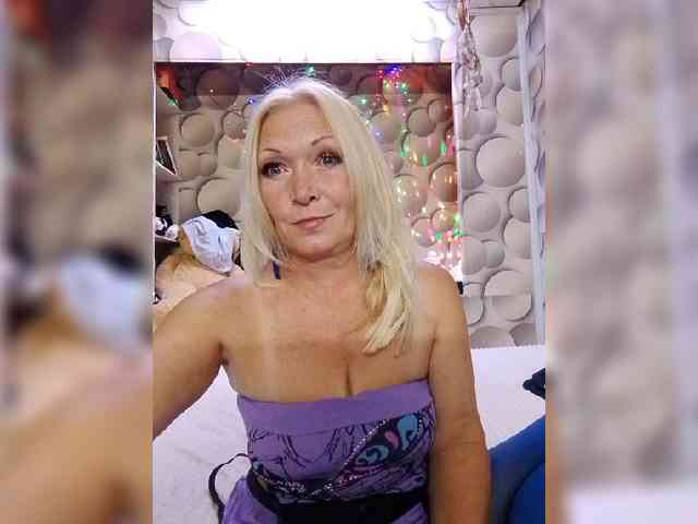 LizSage webcam
