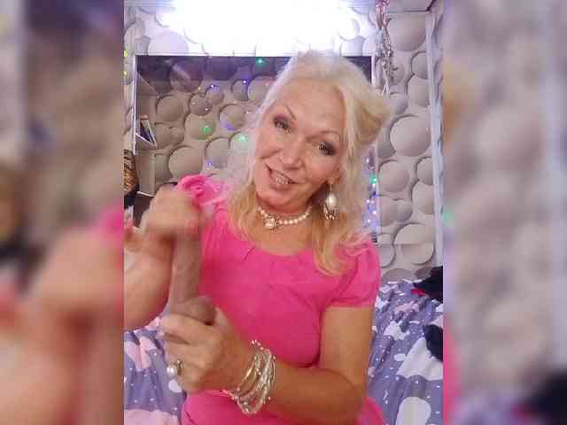 LizSage webcam
