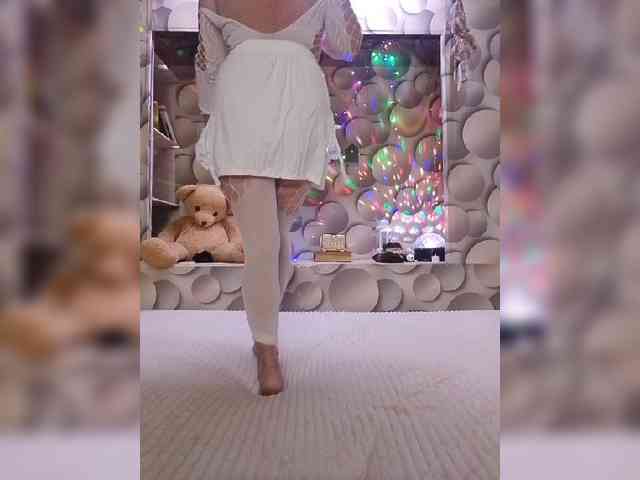 LizSage webcam