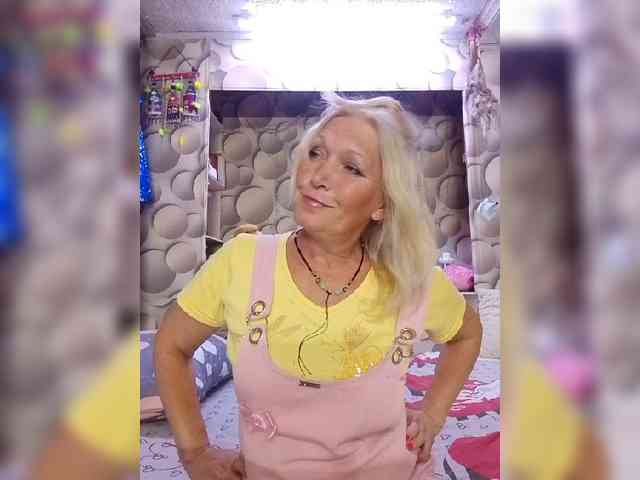 LizSage webcam