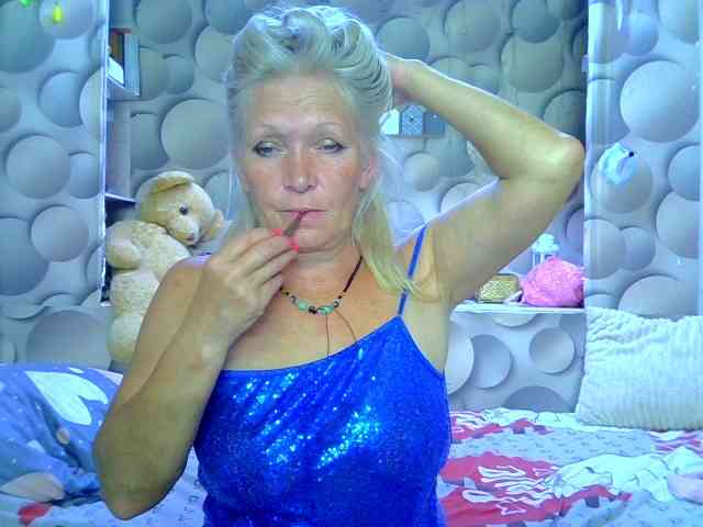LizSage webcam