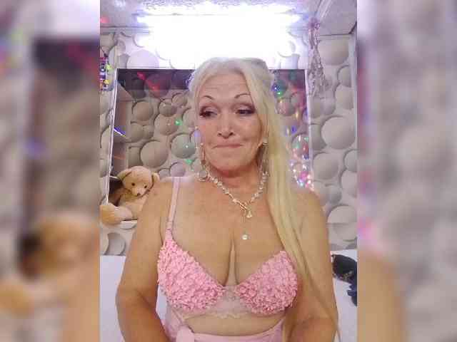 LizSage webcam