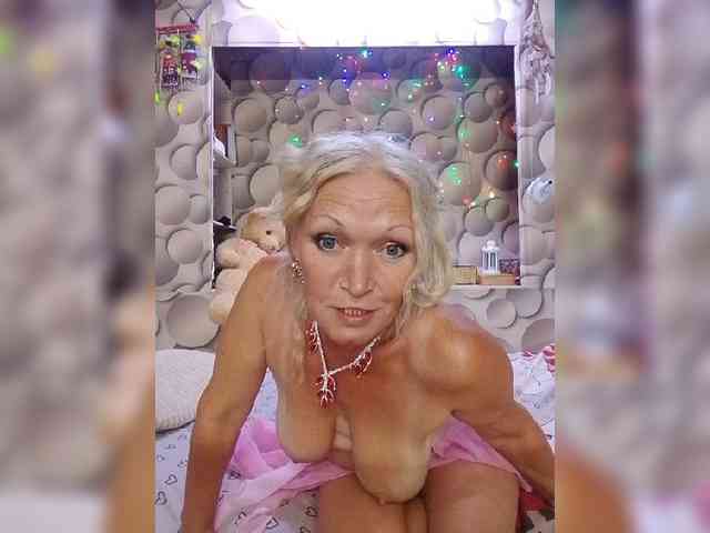 LizSage webcam