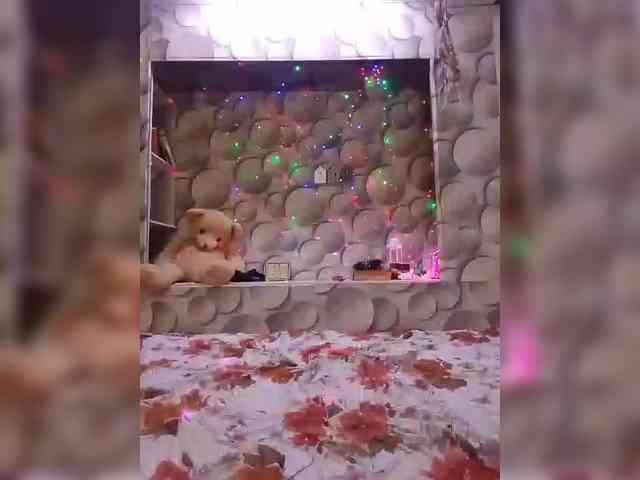 LizSage webcam