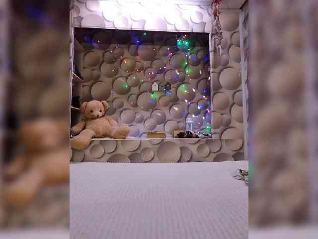 LizSage webcam