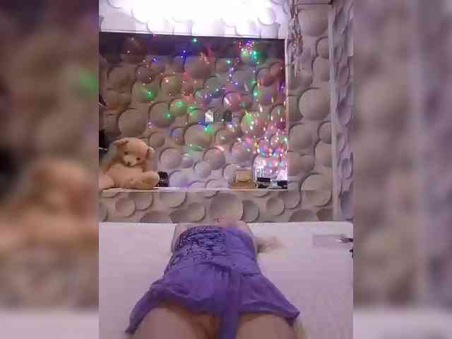 LizSage webcam