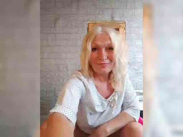 LizSage webcam