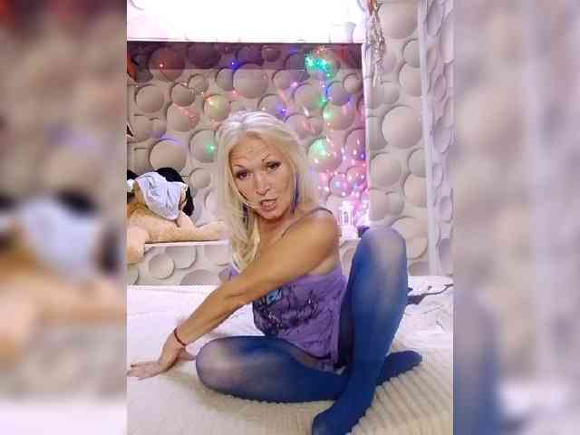 LizSage webcam
