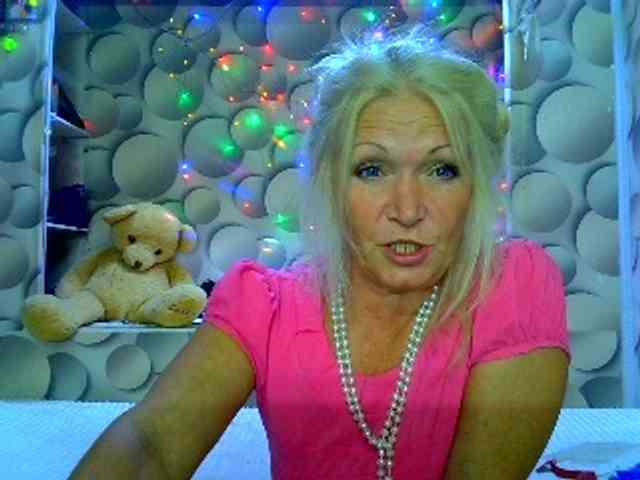 LizSage webcam