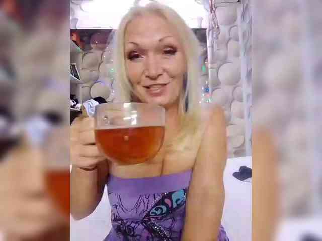 LizSage webcam