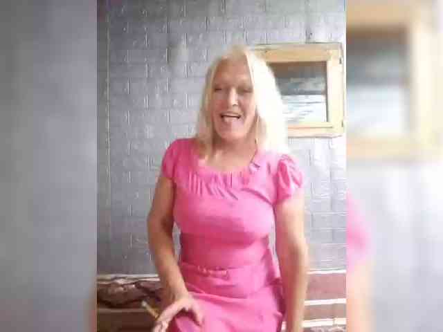 LizSage webcam