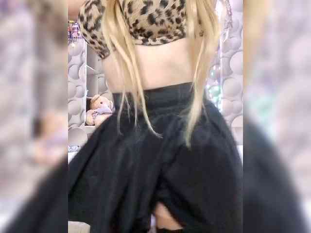 LizSage webcam