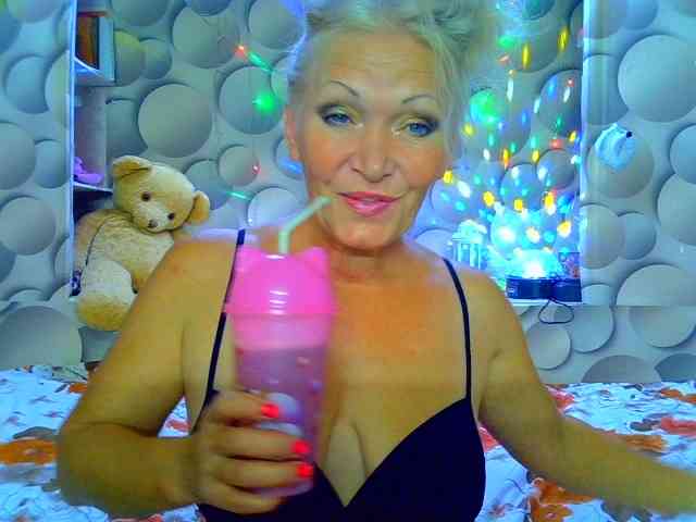 LizSage webcam