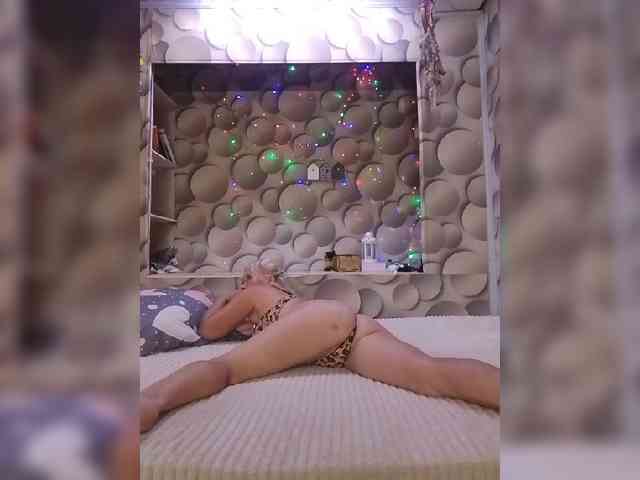 LizSage webcam