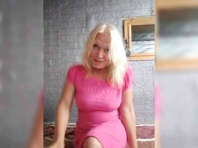 LizSage webcam