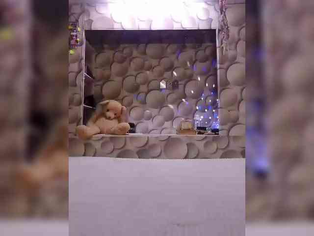 LizSage webcam