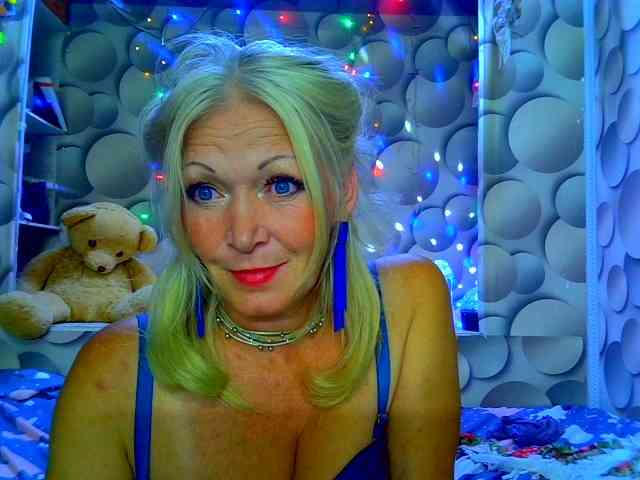 LizSage webcam
