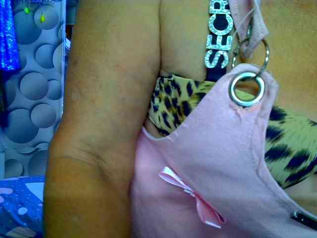 LizSage webcam