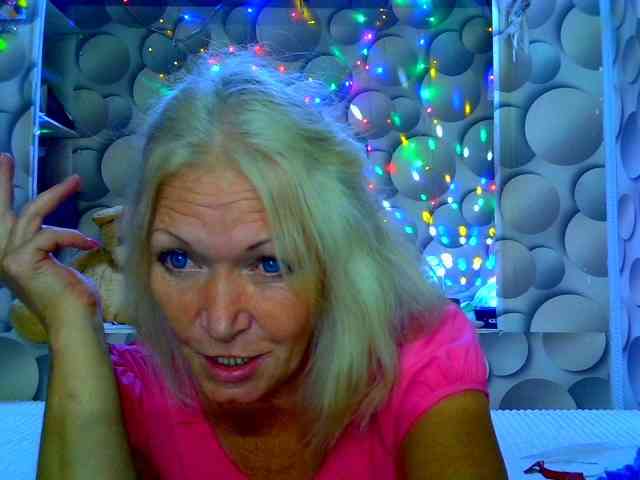 LizSage webcam