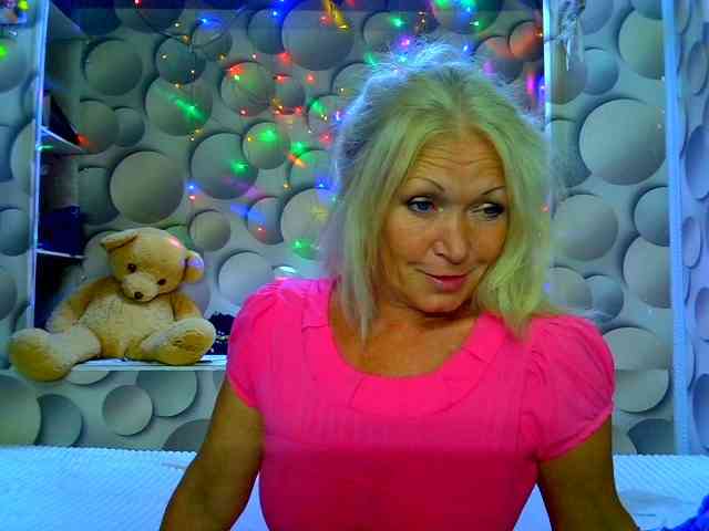 LizSage webcam