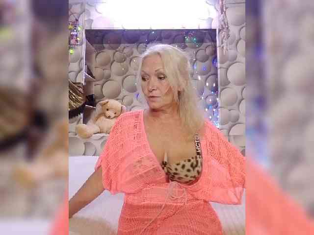 LizSage webcam