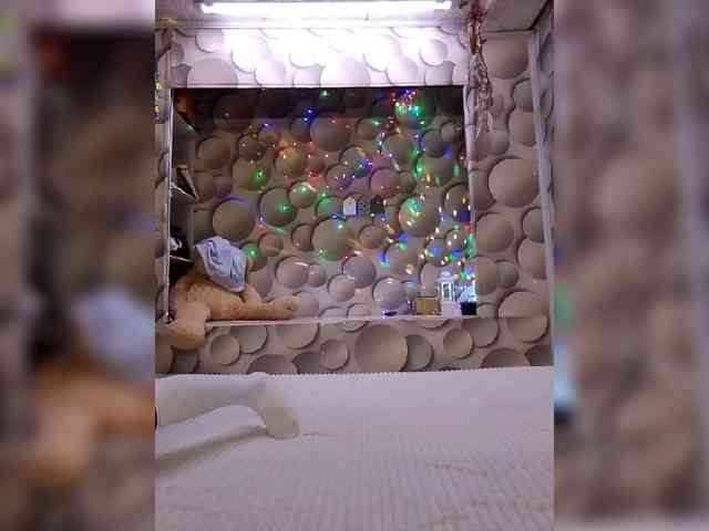 LizSage webcam