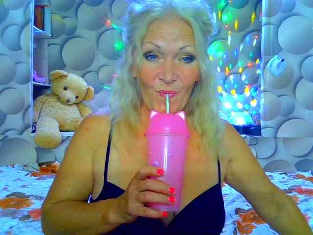 LizSage webcam