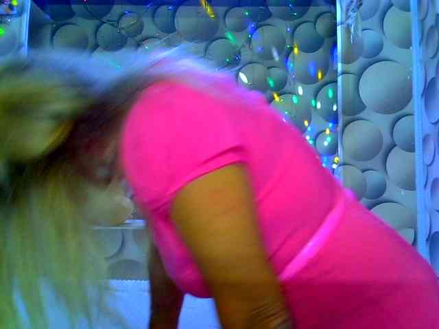 LizSage webcam