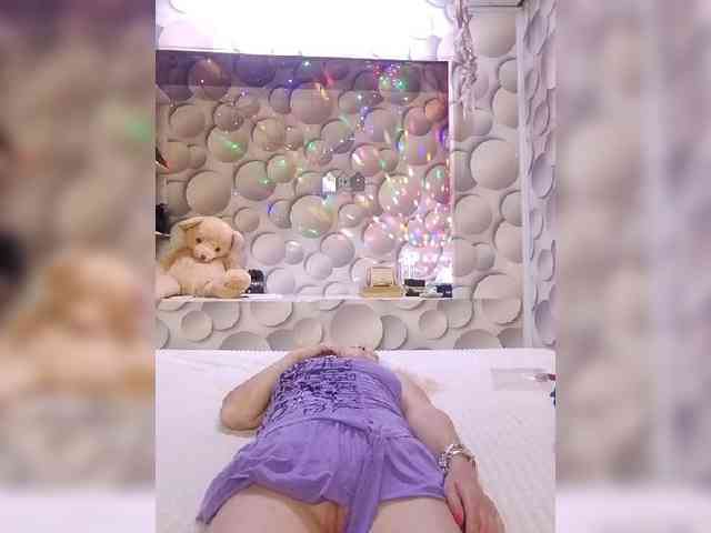 LizSage webcam