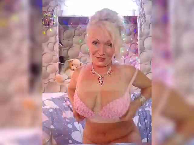 LizSage webcam