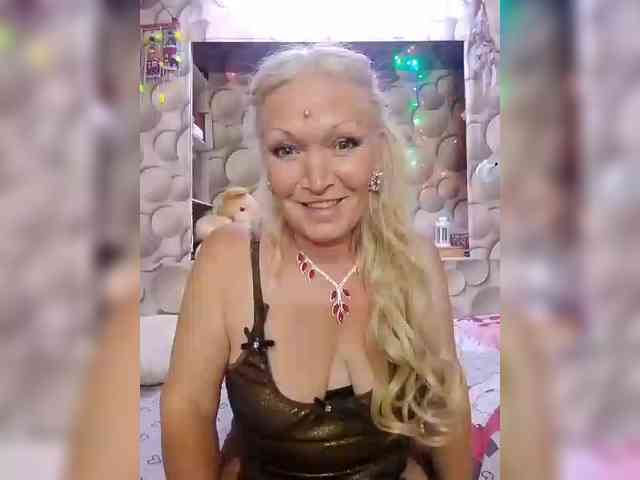 LizSage webcam