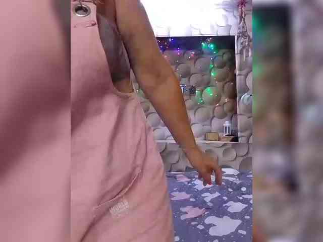 LizSage webcam