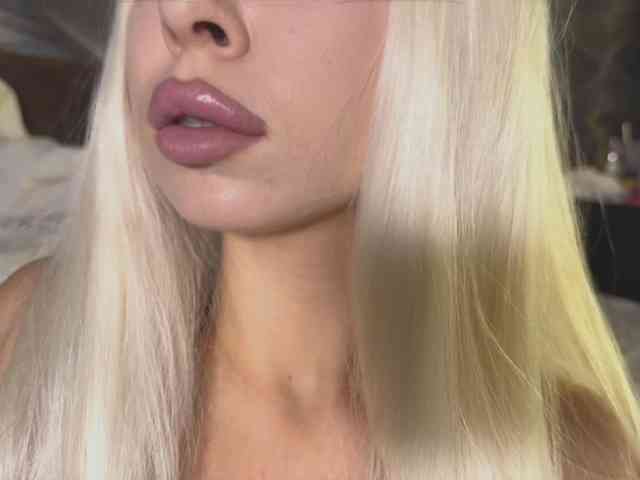 Lalala___ webcam