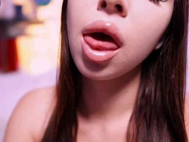 Lalala___ webcam