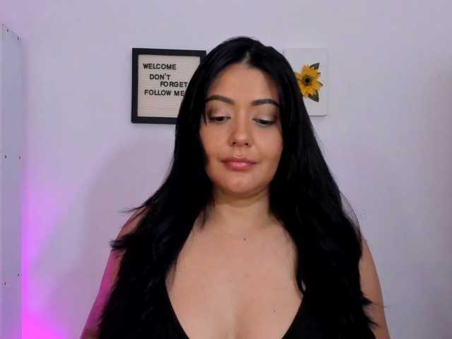Lauratoro live cam on BongaCams