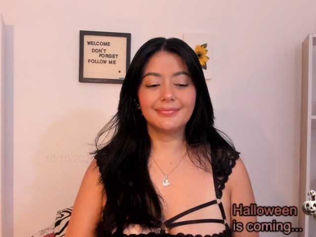 Lauratoro, en directo ahora en BongaCams
