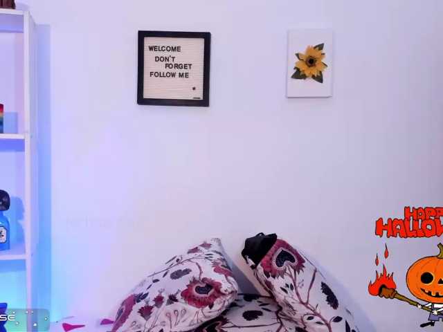Lauratoro live cam on BongaCams