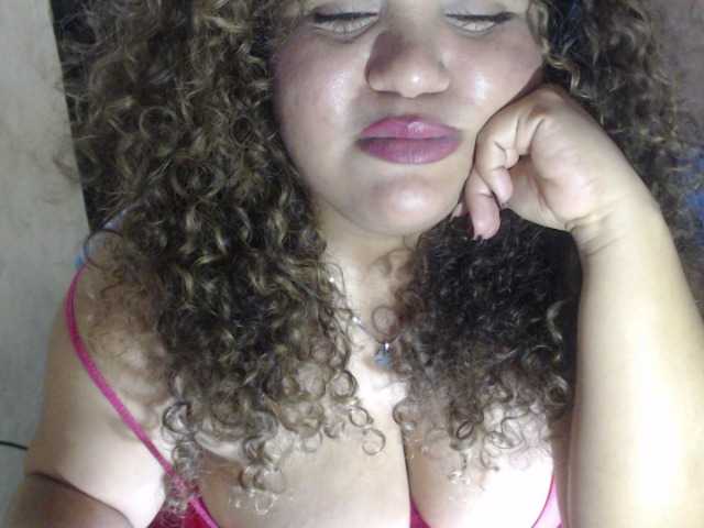 aishaaovit live cam on BongaCams