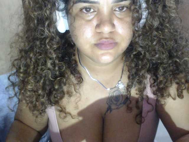 aishaaovit live cam on BongaCams