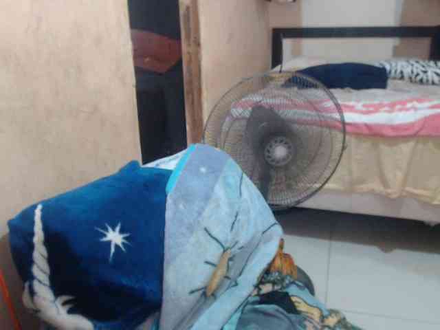 aishaaovit webcam