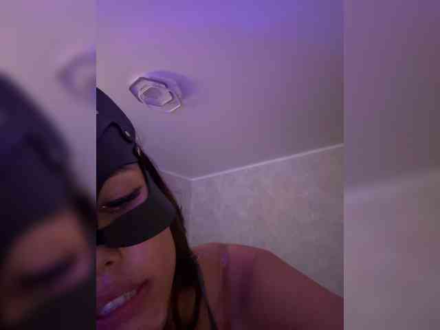 Azia_love_ webcam