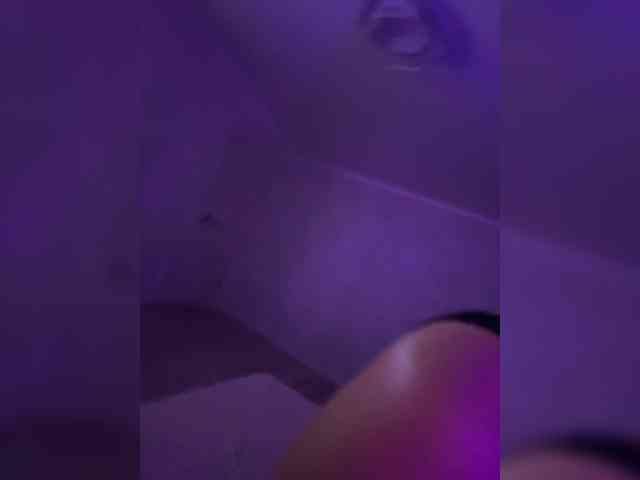 Azia_love_ webcam