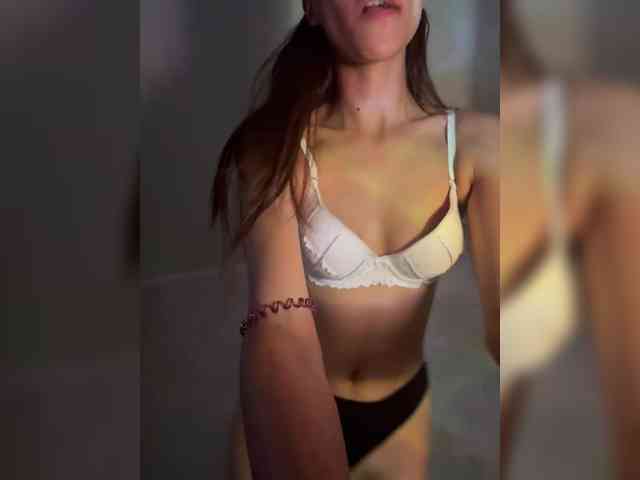 Azia_love_ webcam