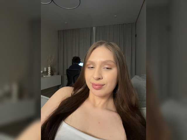 partynextnext cam belle