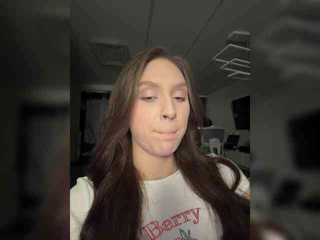 PARTYNEXTNEXT webcam