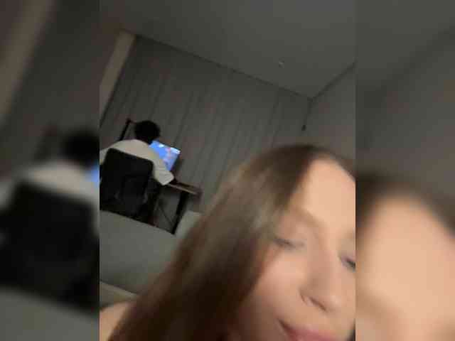 PARTYNEXTNEXT webcam