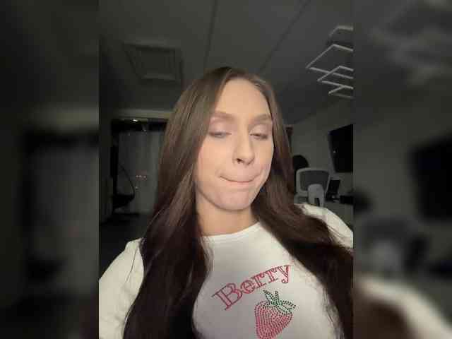 PARTYNEXTNEXT webcam