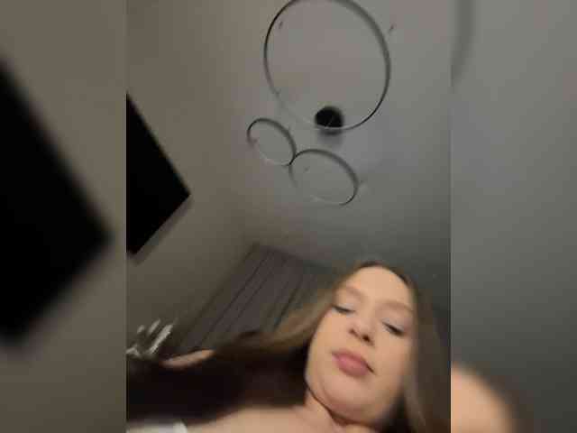 PARTYNEXTNEXT webcam