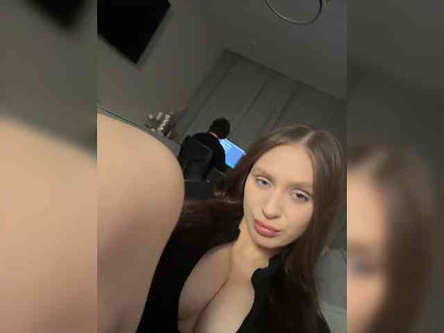 PARTYNEXTNEXT webcam