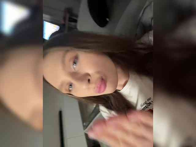 PARTYNEXTNEXT webcam